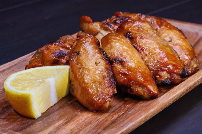 Куриные крылышки в медово-горчичном соусе рецепт – Американская кухня: Закуски. «Еда»