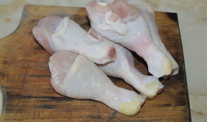 Куриные ножки в медово-соевом соусе на сковороде