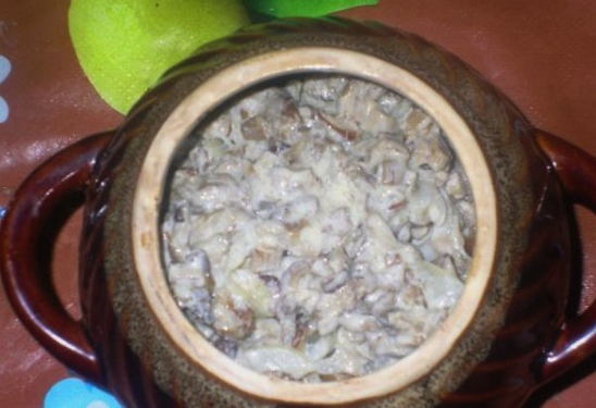 Куриная печень с картошкой и грибами