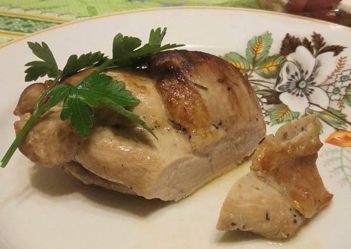 Рецепт: Филе индейки отварное - Как и сколько варить мясо
