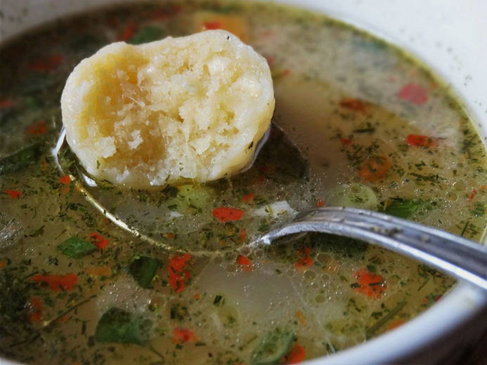 Молочный суп с картофельными клецками - пошаговый рецепт с фото на ремонты-бмв.рф