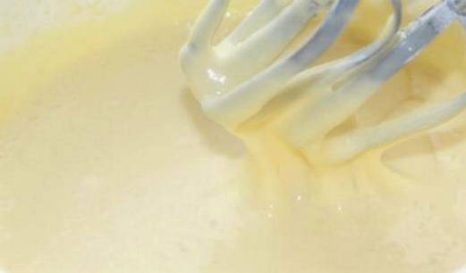 Кексы на сгущённом молоке в силиконовых формочках