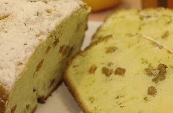 Несладкий кекс с луком и маслинами в хлебопечке