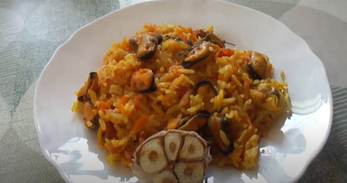 Плов с морепродуктами, пошаговый рецепт с фотографиями – Испанская кухня: Основные блюда. «Еда»
