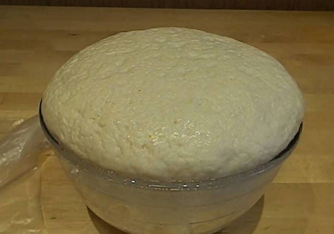 Постное дрожжевое тесто для пирожков в духовке