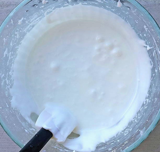 Глазурь для кулича с молоком и сахаром