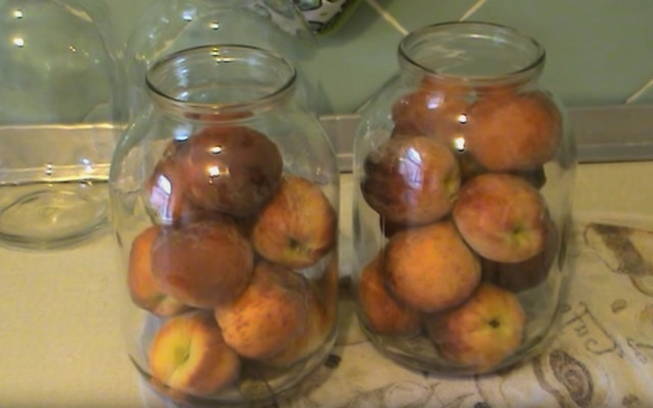 Персиковый компот с косточками на 3-литровую банку на зиму