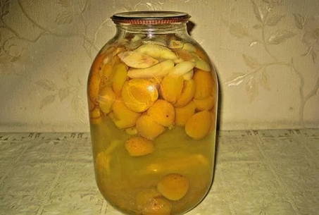 Компот из абрикосов и яблок в 3-х литровых банках на зиму
