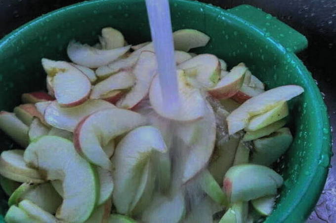 Яблочное варенье с содой дольками