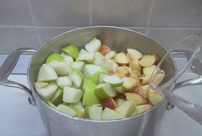 Яблочно-грушевое пюре без сахара для детей на зиму