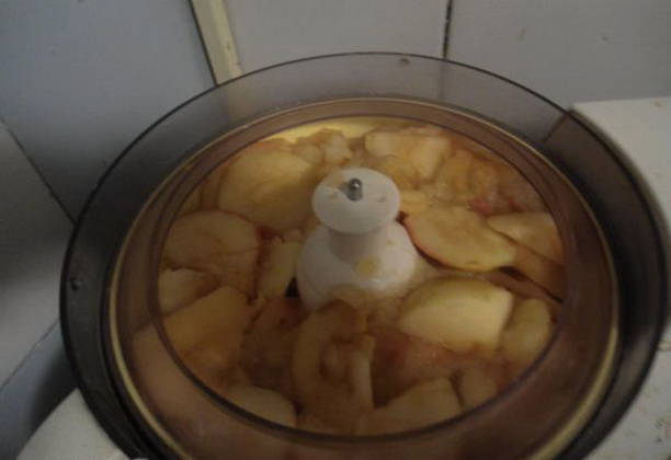 Яблочное пюре для малышей без сахара на зиму