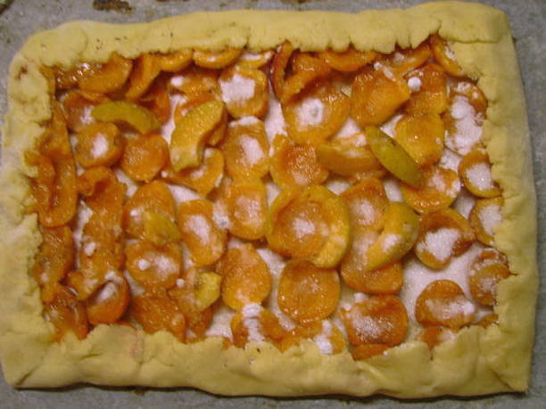 Тертый пирог с абрикосом