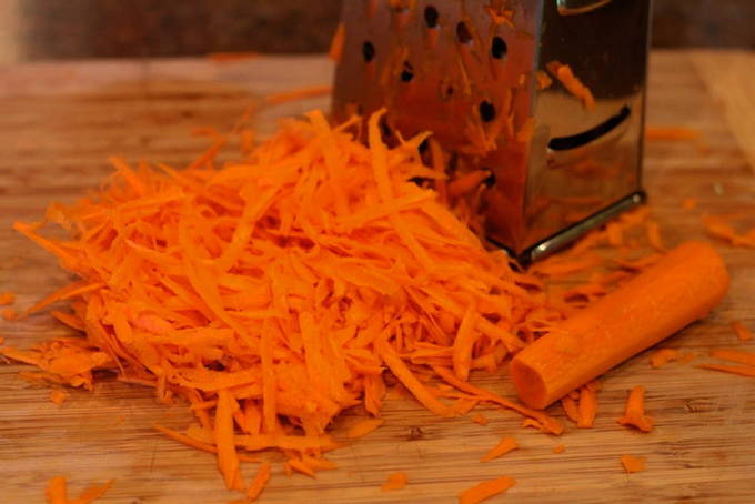 Маринованная капуста с морковью и уксусом в банке быстрого приготовления