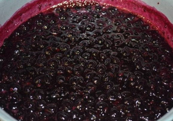 Варенье из черной смородины с целыми ягодами 5 минутка