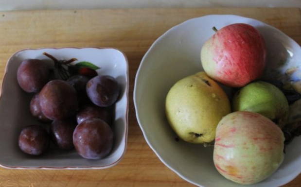 Компот из сливы, яблок и груш на 3 литровую банку на зиму