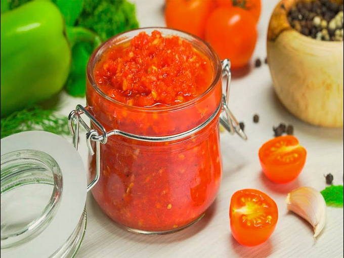 Как приготовить Маринованные помидоры с перцем, морковью и чесноком просто рецепт пошаговый