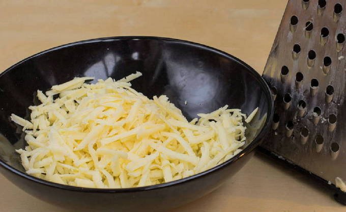 Шампиньоны целиком с сыром в духовке