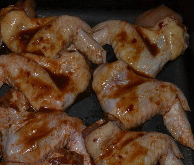 Куриные крылья в соусе терияки в духовке