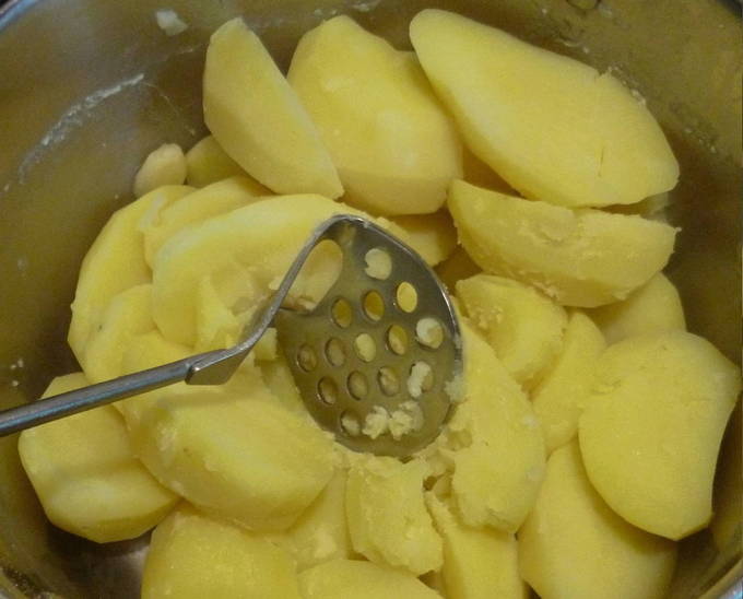 Картофельные шарики из пюре в панировке