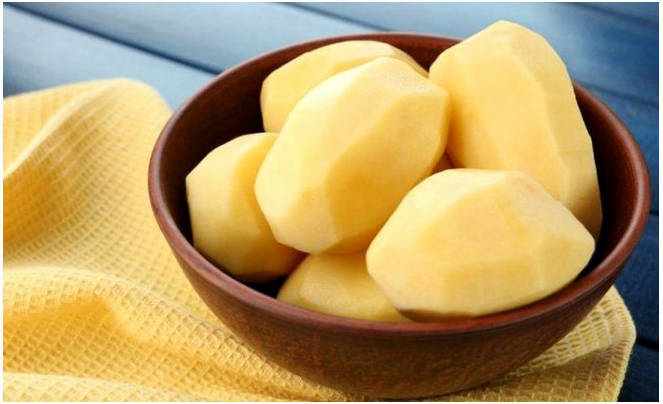 Картофельные шарики с сыром во фритюре