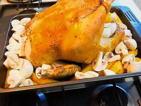 Курица с грибами с картошкой в духовке