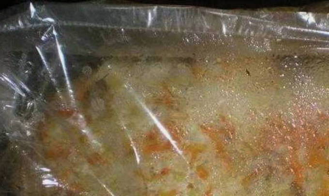 Курица с рисом в рукаве в духовке