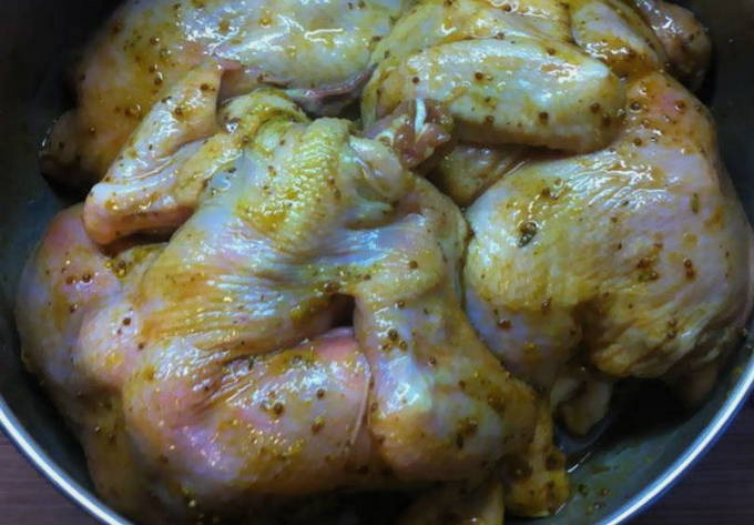 Маринад для курицы с медом, чесноком, горчицей и соевым соусом