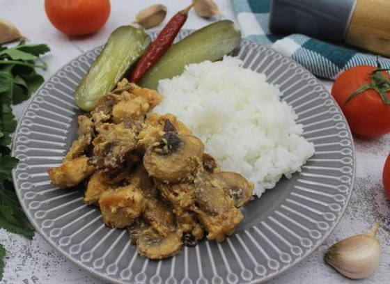 Курица в сливках с грибами в духовке — рецепт с фото пошагово