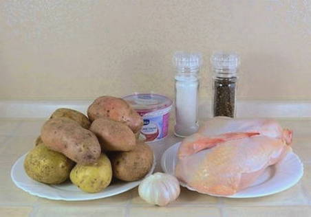 Картошка с курицей на противне в духовке