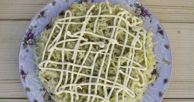 Салат Мимоза с картошкой классический