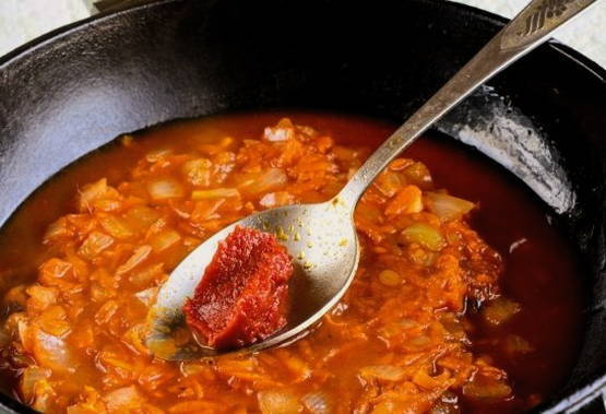 Мидии в томатном соусе