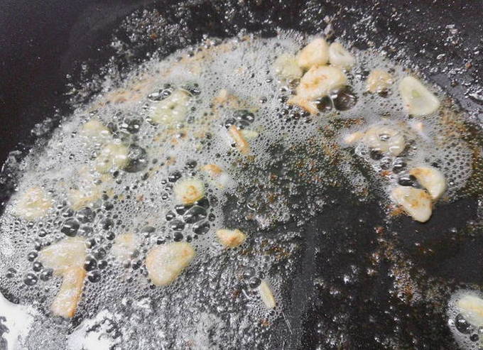 Креветки с макаронами в сливочном соусе