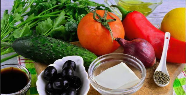 Заправка с соевым соусом для греческого салата