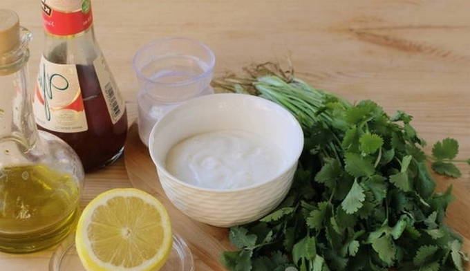 Заправка с йогуртом для греческого салата