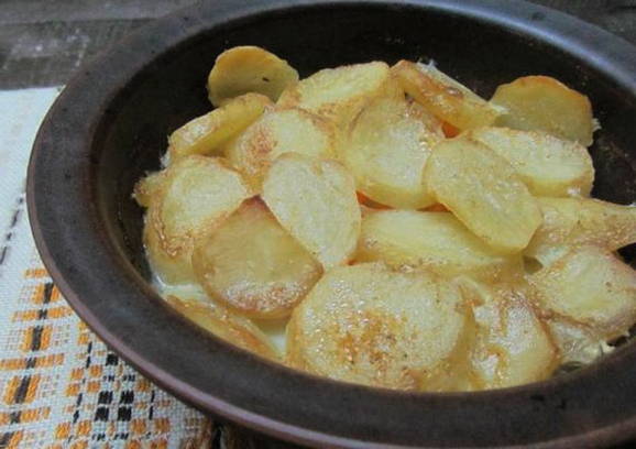 Запеченный минтай с картошкой в сметане – пошаговый рецепт приготовления с фото