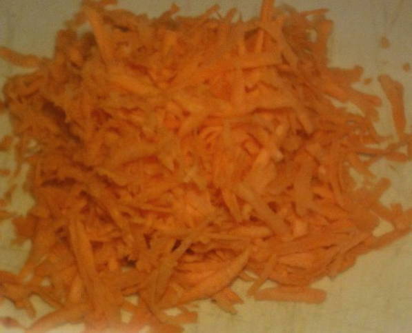 Филе минтая с луком и морковью в духовке