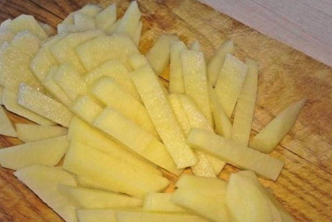 Скумбрия с картошкой и овощами в духовке