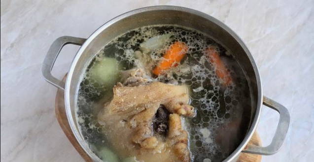 Как приготовить Свиная рулька в фольге запеченная в духовке просто рецепт пошаговый