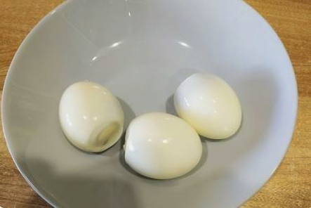 Лаваш с яйцом и сыром на сковороде