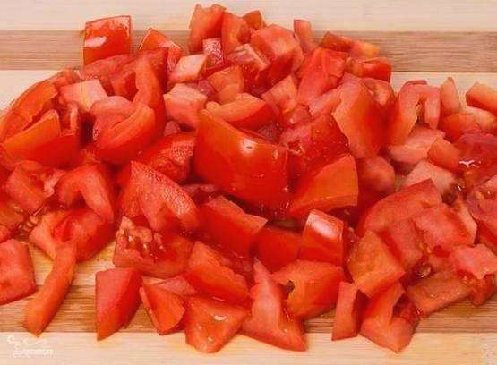 Салат из баклажанов с помидорами и болгарским перцем