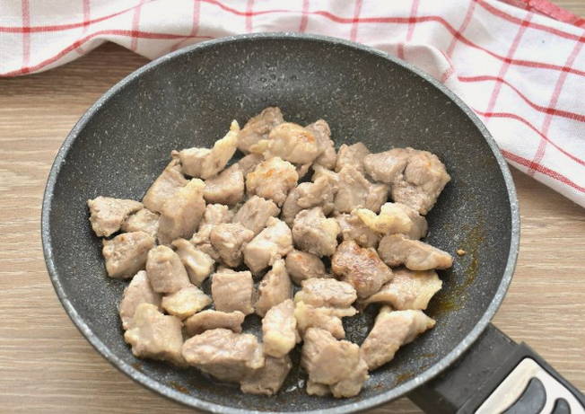 приготовить свинину с гречкой на сковороде | Дзен