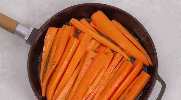Тушеная морковь