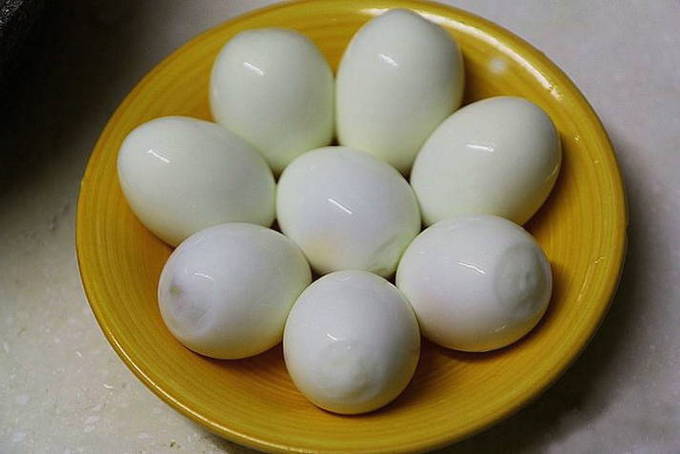 Маринованные яйца в соевом соусе