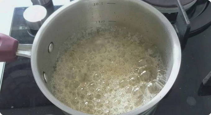 Домашняя карамель из сахара и воды