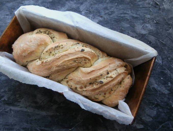 Чесночный хлеб в духовке