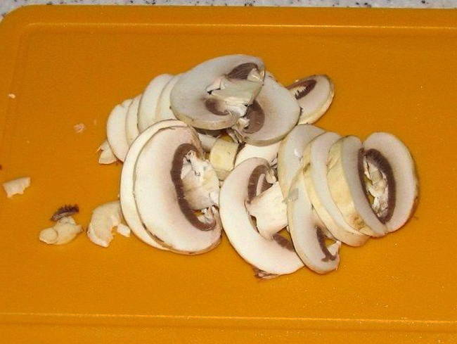 Макароны с сыром и грибами