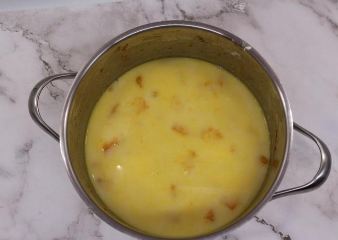 Тыквенный суп на курином бульоне