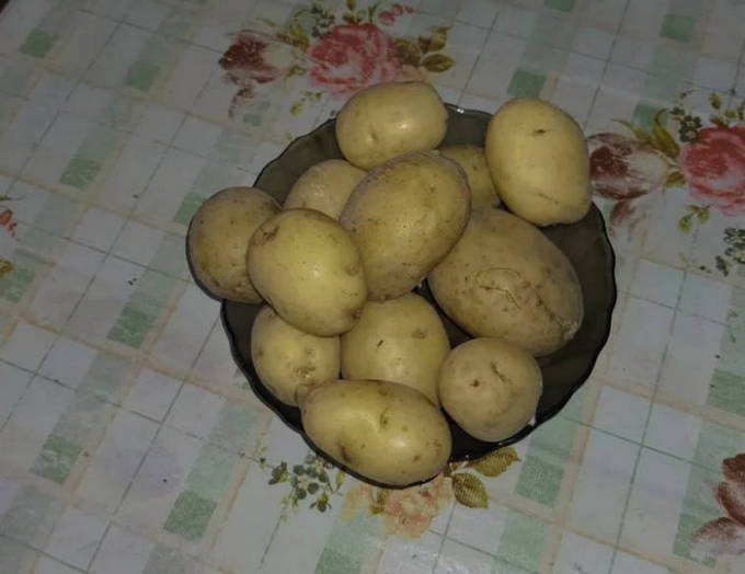 Картошка в мундире в пакете в микроволновке