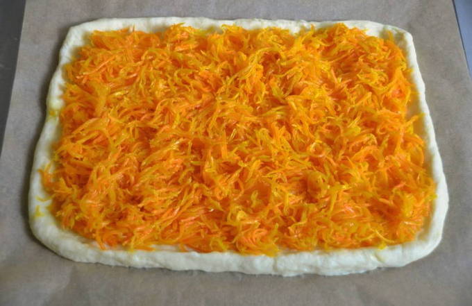 Пирог с морковной начинкой