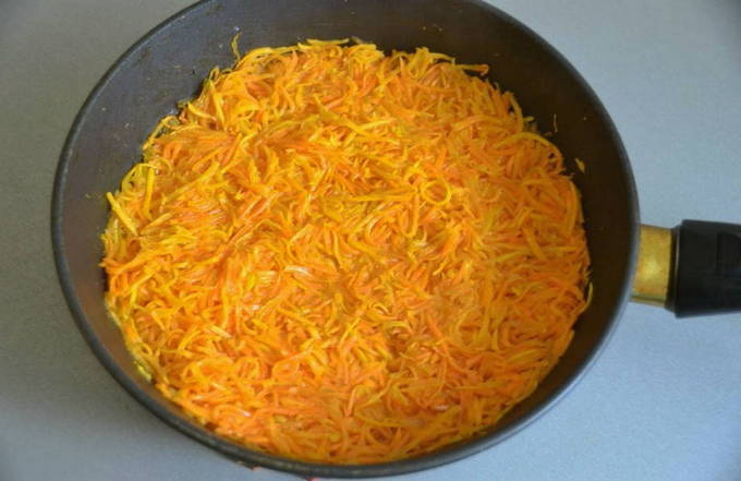 Пирог с морковной начинкой